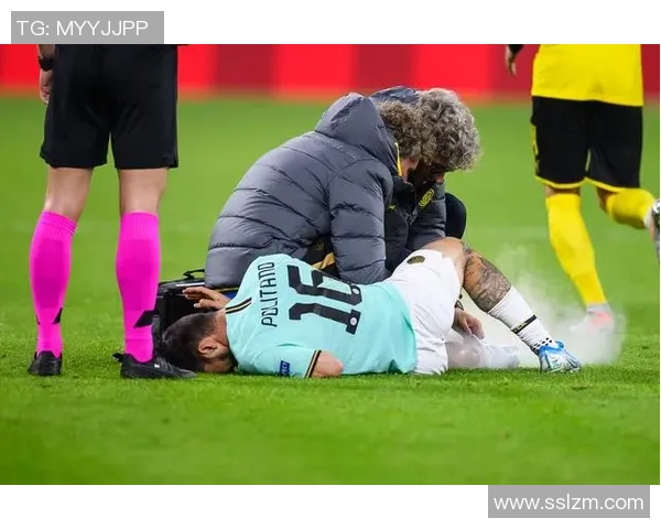 足球明星因脚踝扭伤缺席比赛的最新动态与伤情分析图片分享